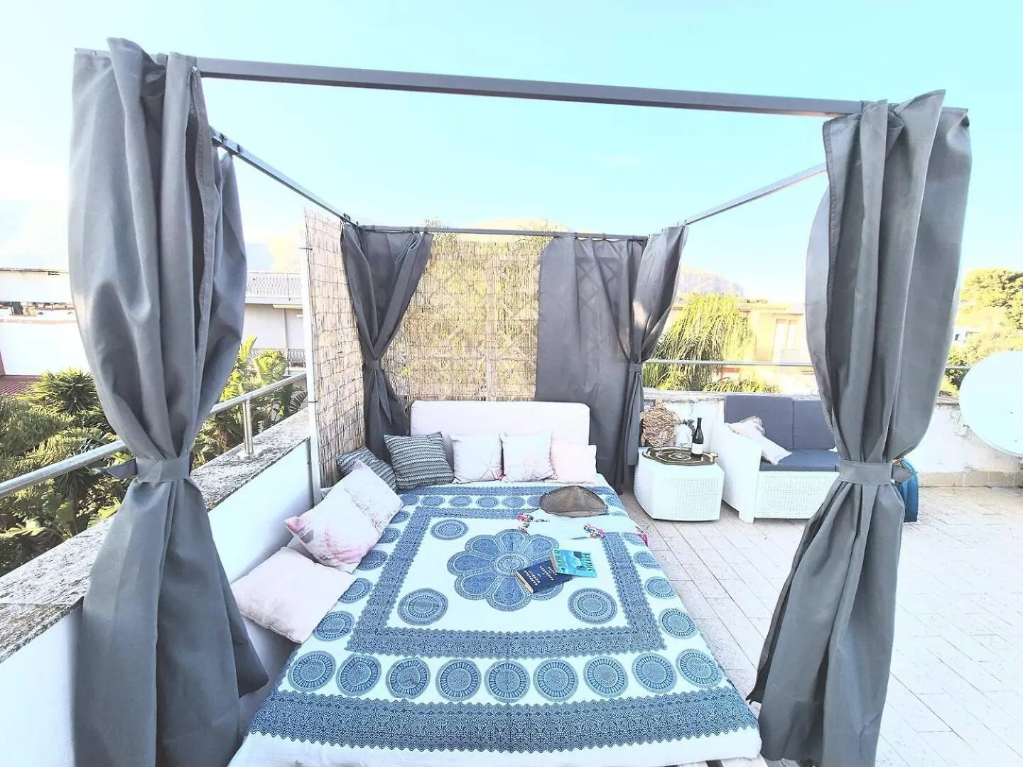 Apartment Villa Mondello Terraces & Jacuzzi